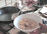 POTAGE DE RAVIOLIS CHINOIS AU PORC HACHE