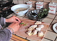 POTAGE DE RAVIOLIS CHINOIS AU PORC HACHE